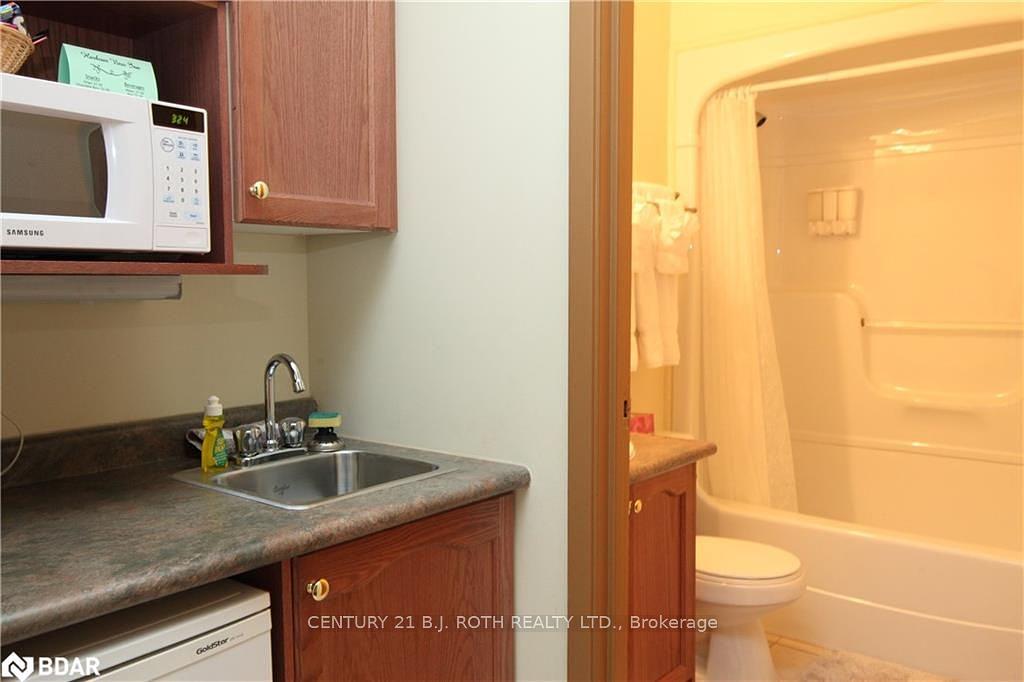 1 Berczy Street, Barrie, ON