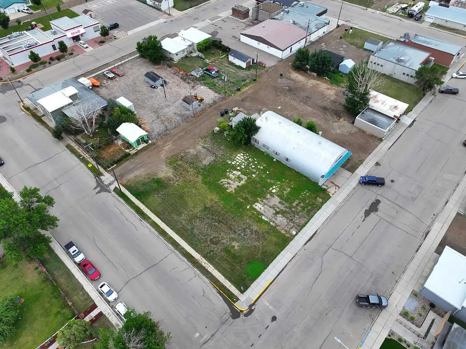 520 2 Avenue North, Vauxhall, AB