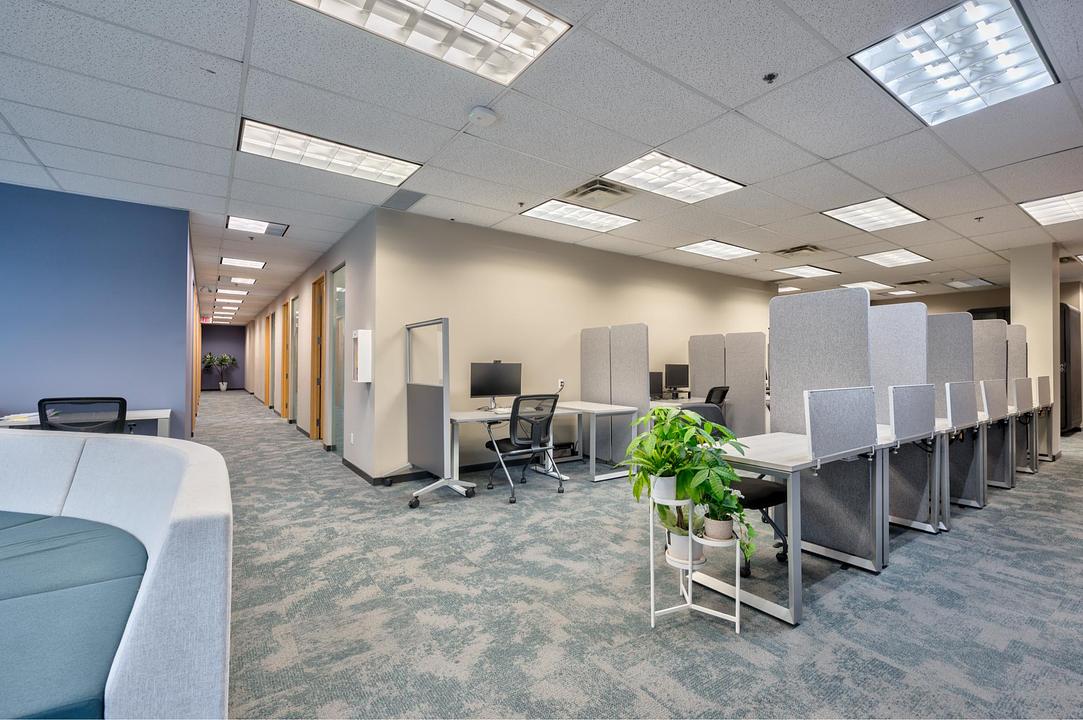 402 - 3999 Henning Dr, Burnaby, BC