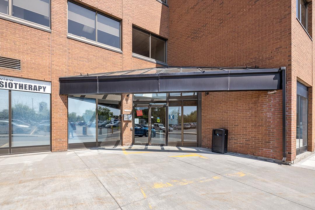 770 Broadview Ave, Ottawa, ON
