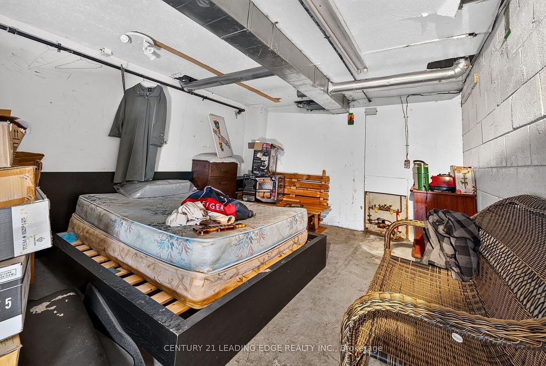 741 Pharmacy Avenue, Toronto, ON