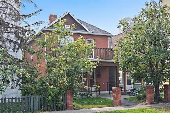 1215 14 Avenue Southwest, Calgary, AB