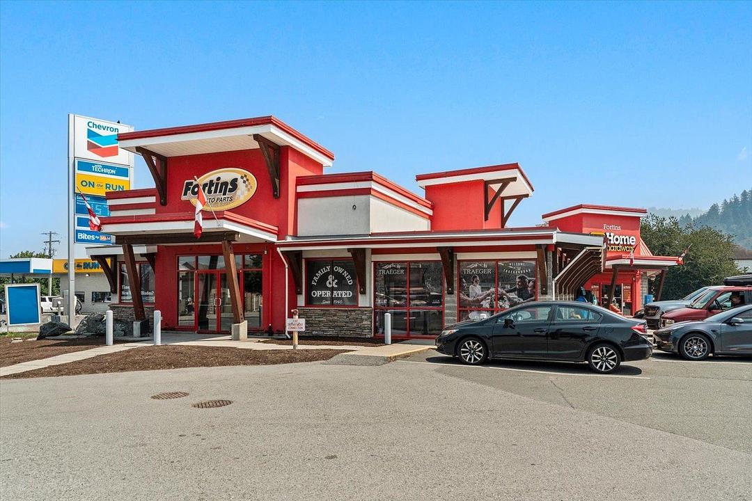 5674 Vedder Road, Chilliwack, BC