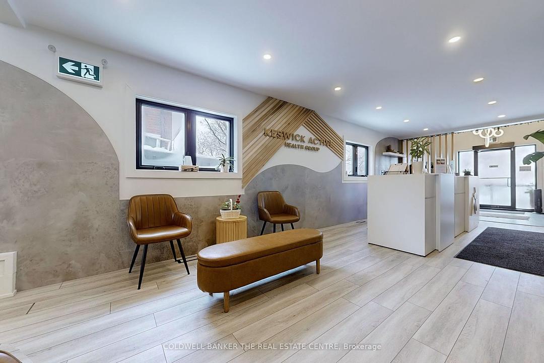 543 The Queensway South, Georgina, ON