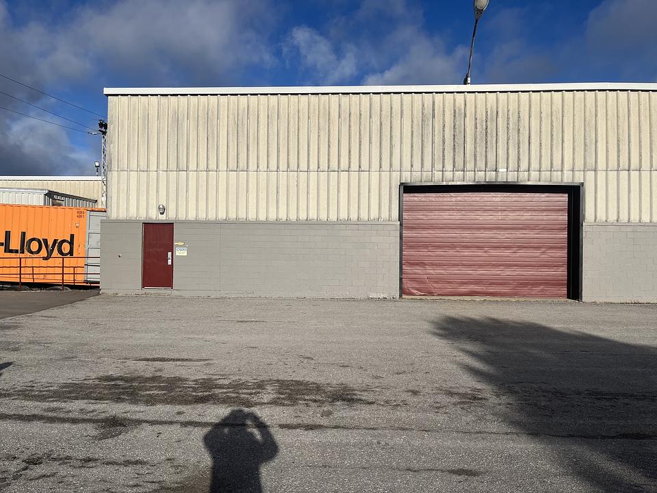 UNIT 2J-5-7 - 164 Needham Street, Kawartha Lakes, ON