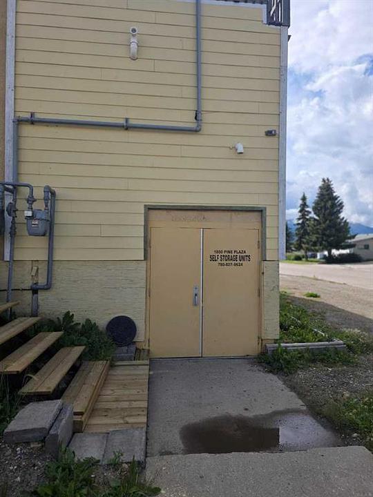 1800 Pine Plaza Road, Grande Cache, AB