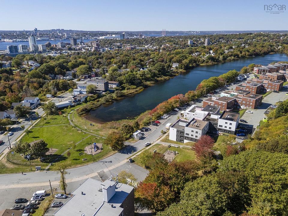 16 - 6 Lakefront Road, Dartmouth, NS