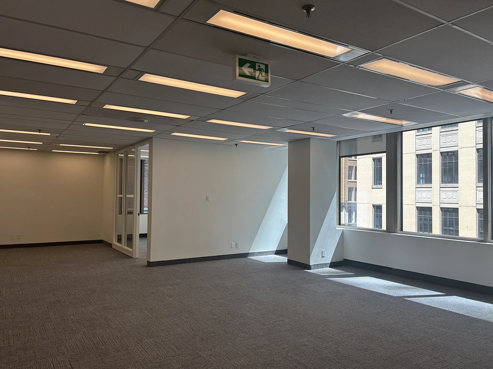 507 - 330 Bay Street, Toronto, ON