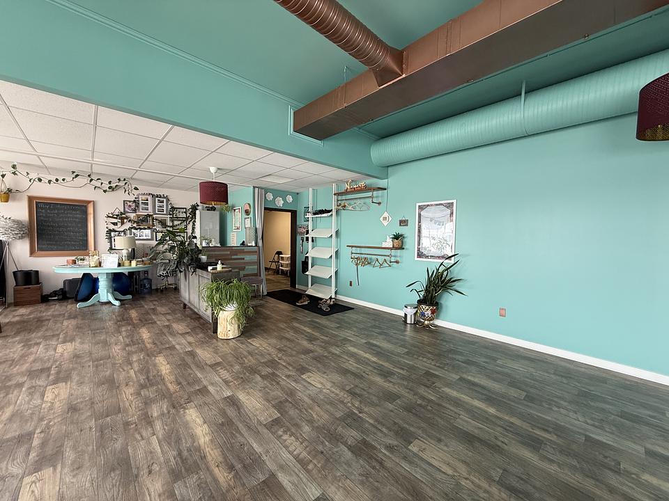 203 - 5025 Parkwood Road, Blackfalds, AB