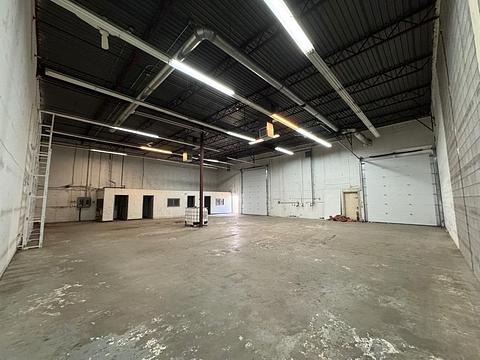 130-1830 52 Street Southeast, Calgary, AB