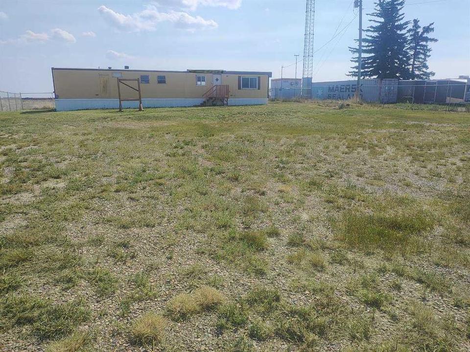 309 1 Avenue, Bassano, AB