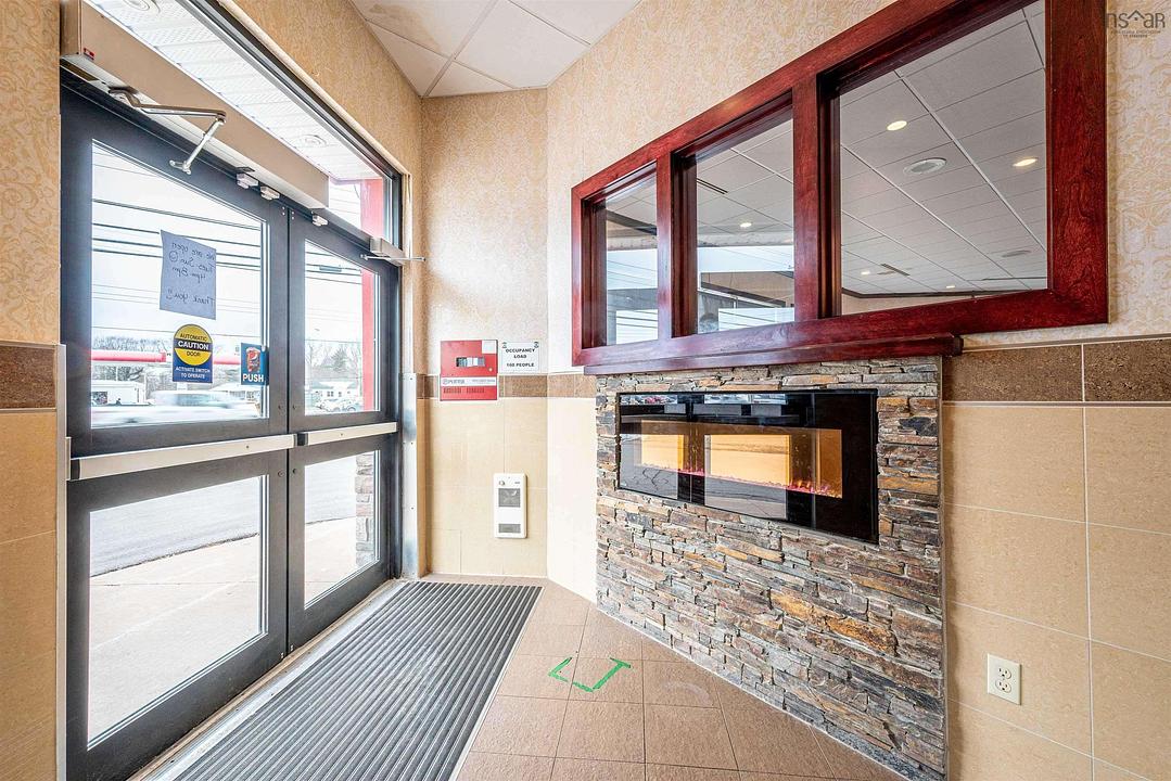 8986 Commercial Street, New Minas, NS