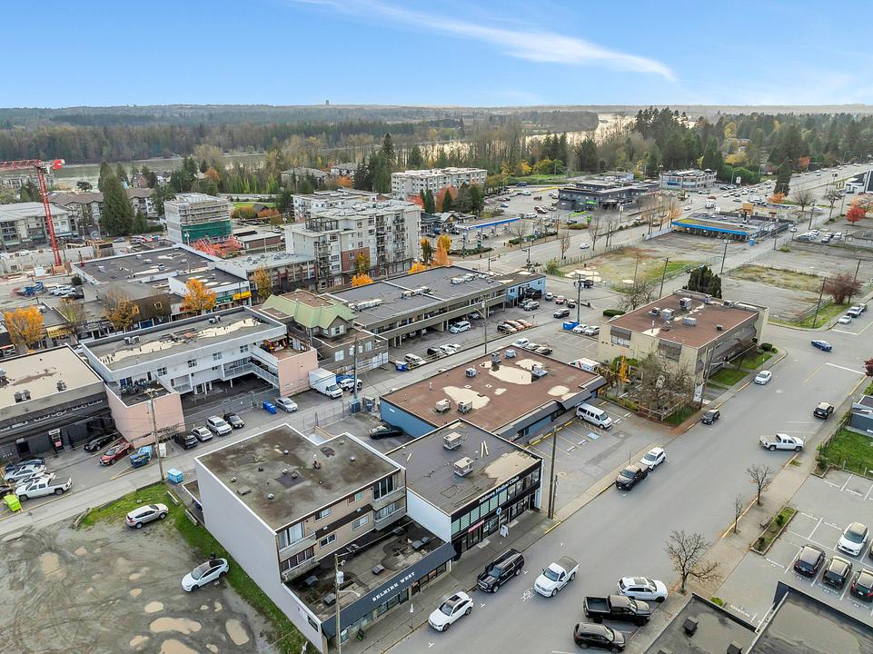22338 Selkirk Avenue, Maple Ridge, BC