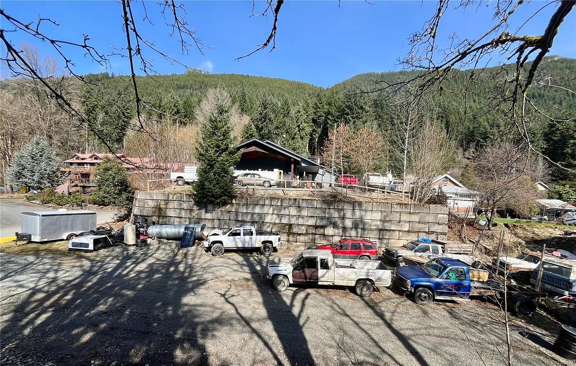 10514 Youbou Road, Youbou, BC