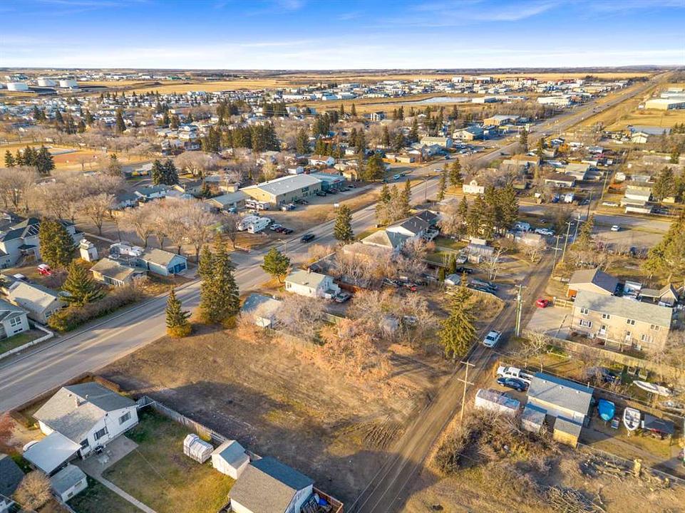 5509 50 Avenue, Lloydminster, SK