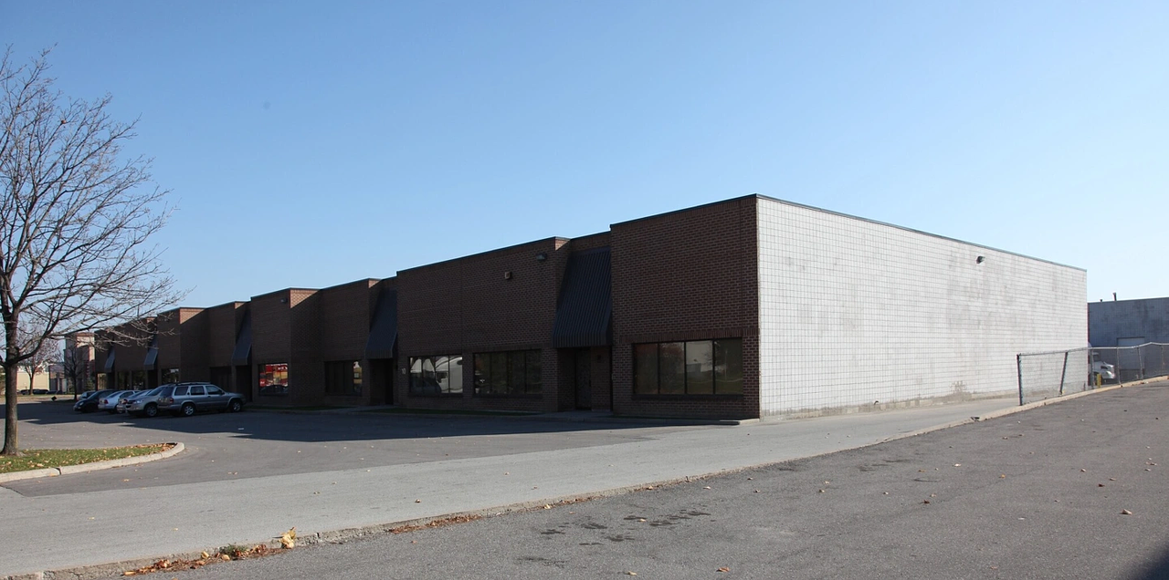 10-12 - 292 Walker Drive, Brampton, ON