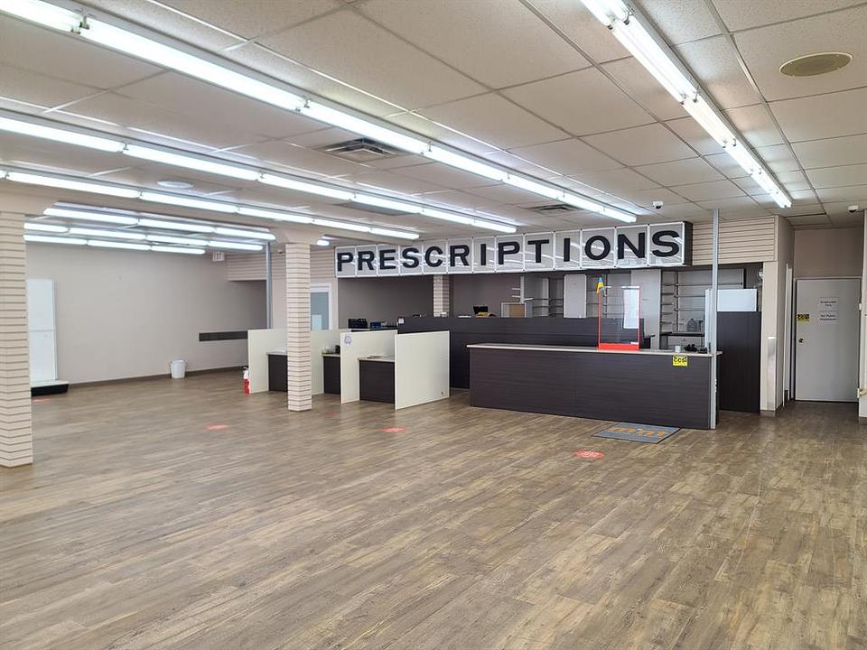 10013 100 Avenue, Peace River, AB