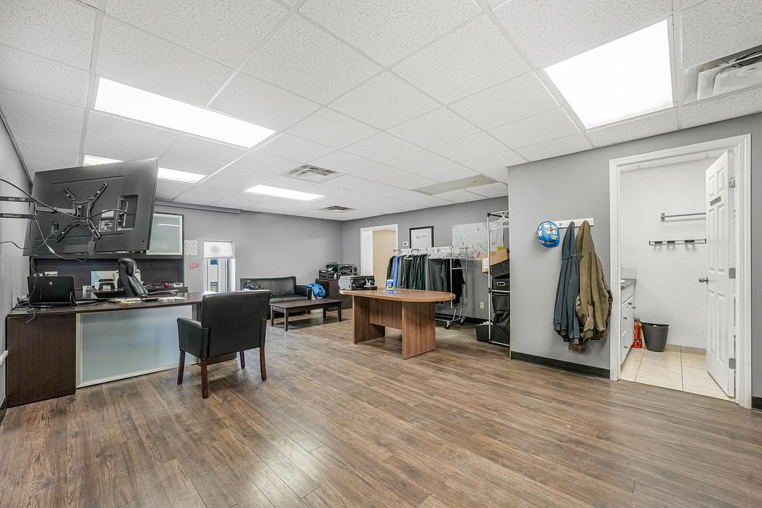 20408 107 Avenue Northwest, Edmonton, AB