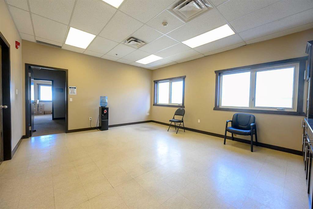 10709 79 Avenue, Clairmont, AB