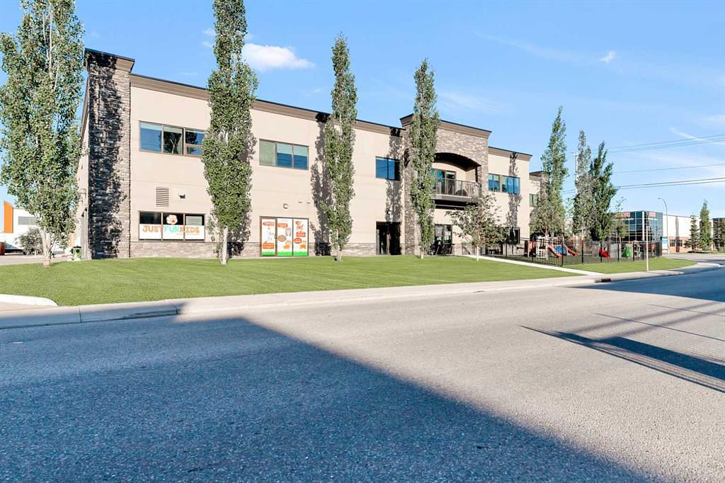 250A - 4720 106 Avenue Southeast, Calgary, AB