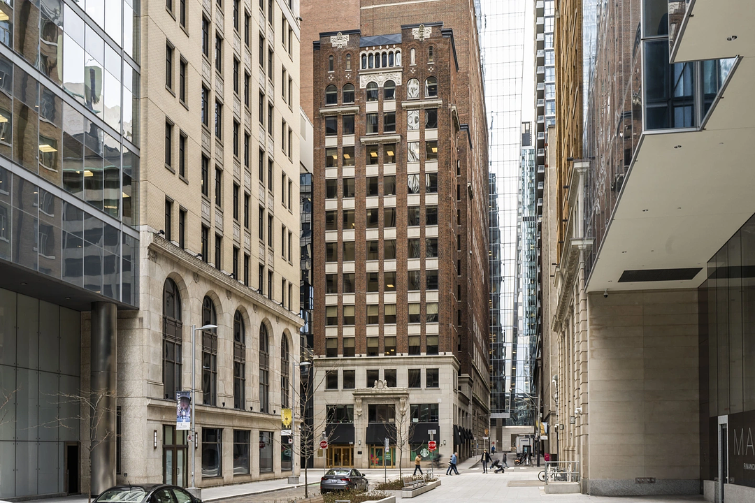 400 - 350 Bay Street, Toronto, ON