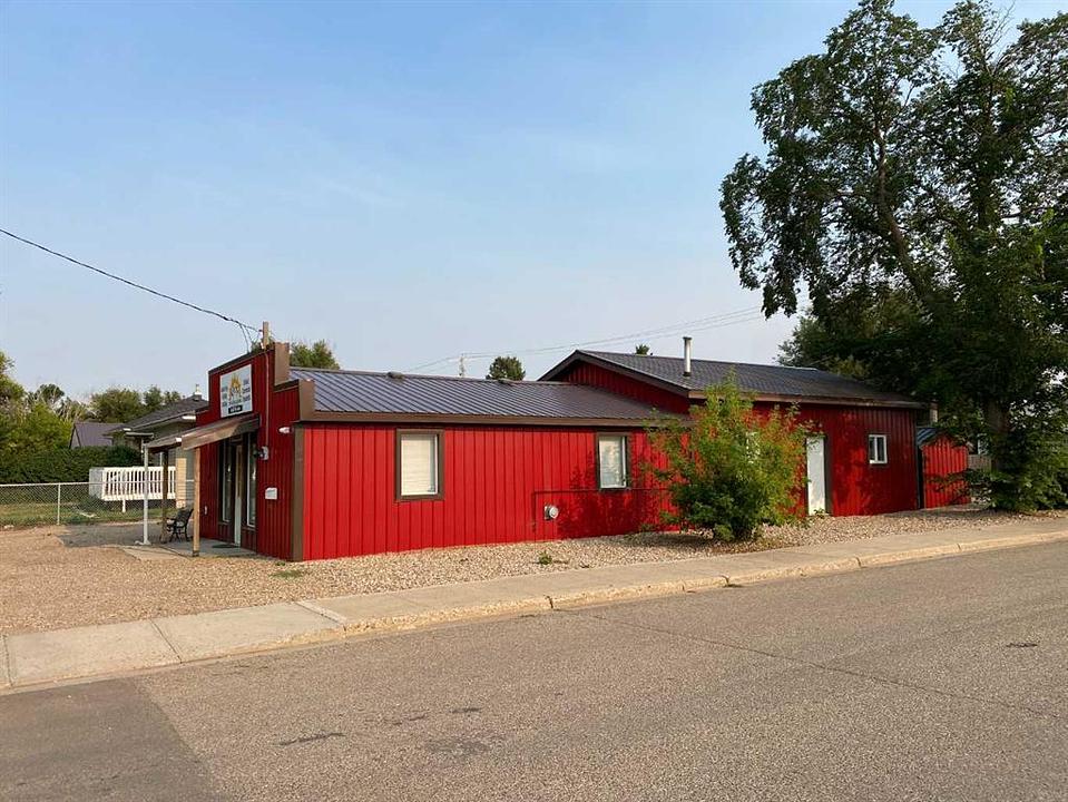 503 2 Avenue East, Brooks, AB