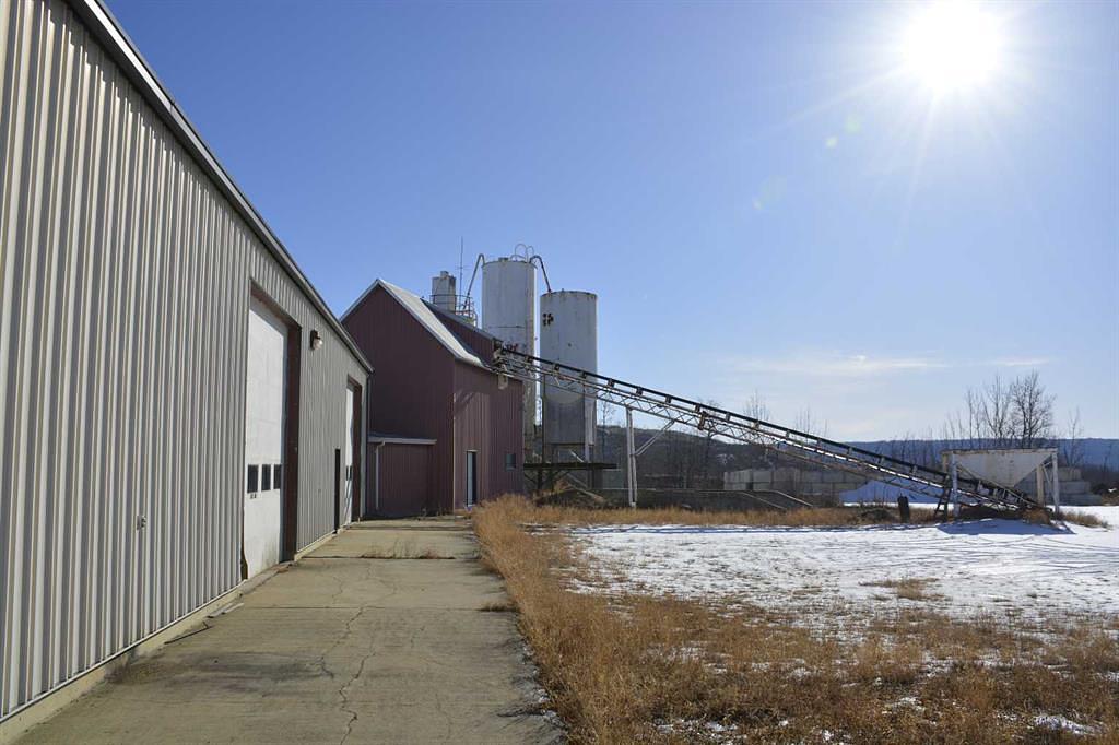 10601 77 Street, Peace River, AB
