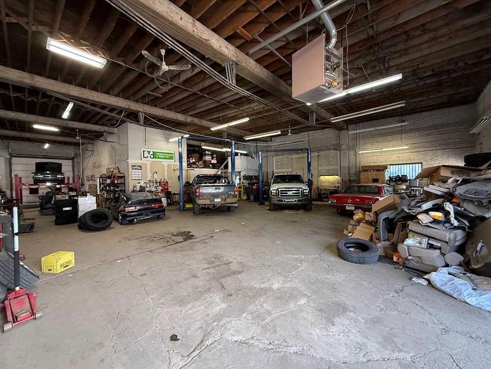 2213 2 Avenue North, Lethbridge, AB