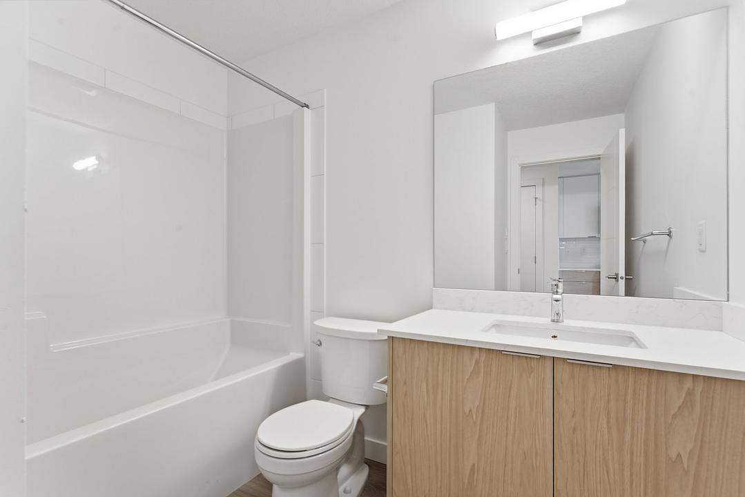 109 - 3360 16 Street Southwest, Calgary, AB