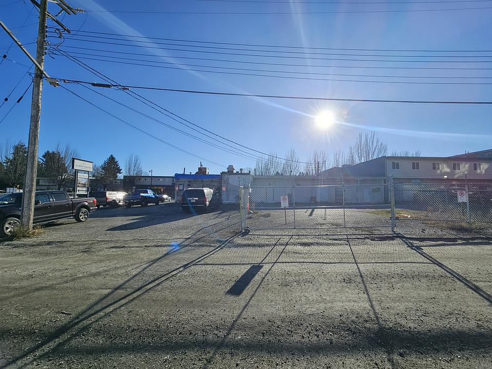 27271 Fraser Highway, Langley Township, BC