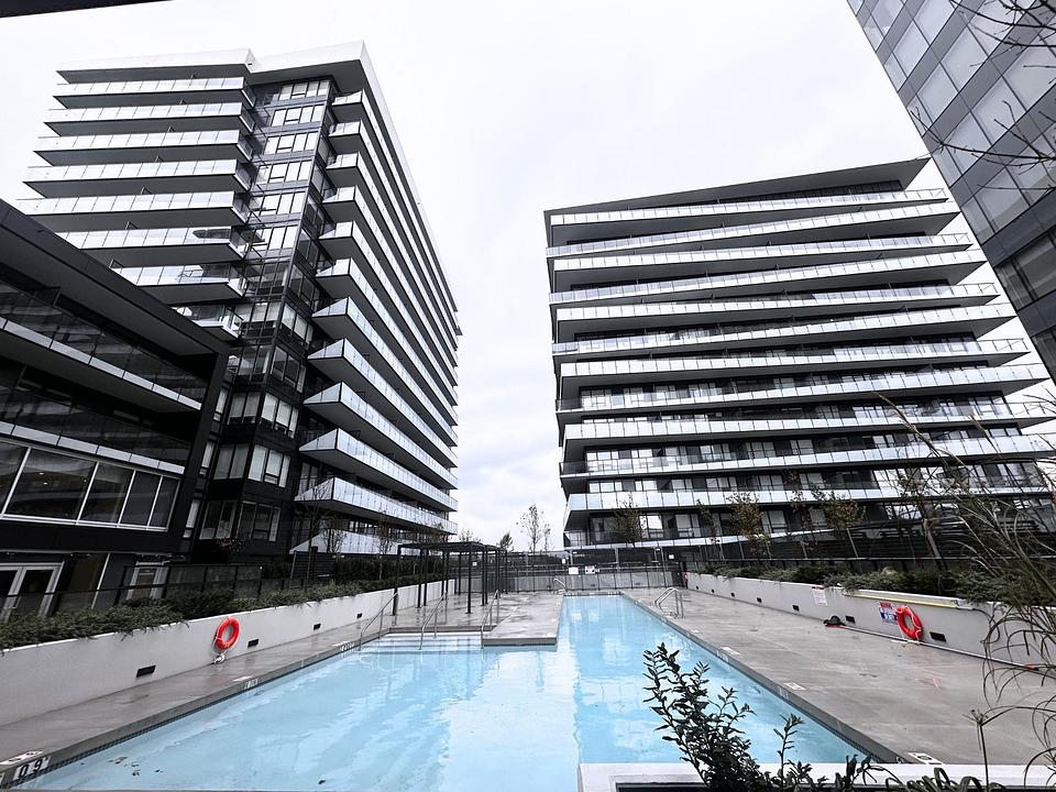 810 - 5599 Number 3 Road, Richmond, BC