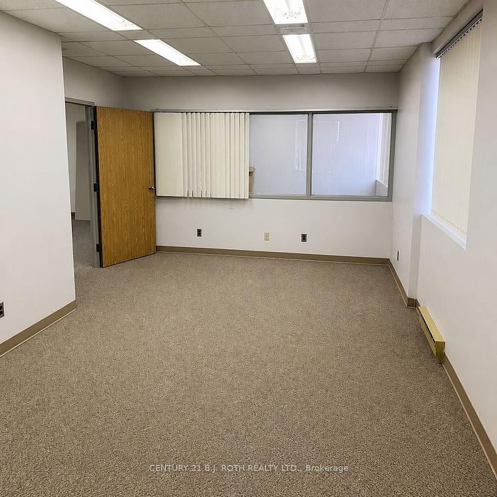 101 - 34 Simcoe Street, Barrie, ON
