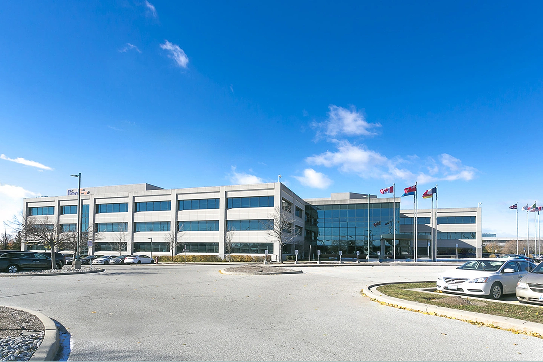 00100 - 5985 Explorer Drive, Mississauga, ON