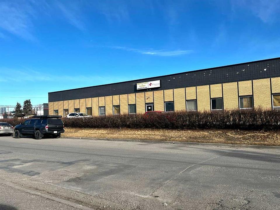 1328 Hastings Crescent Southeast, Calgary, AB