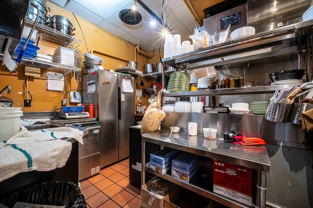 1-2 - 5607 Dunbar Street, Vancouver, BC