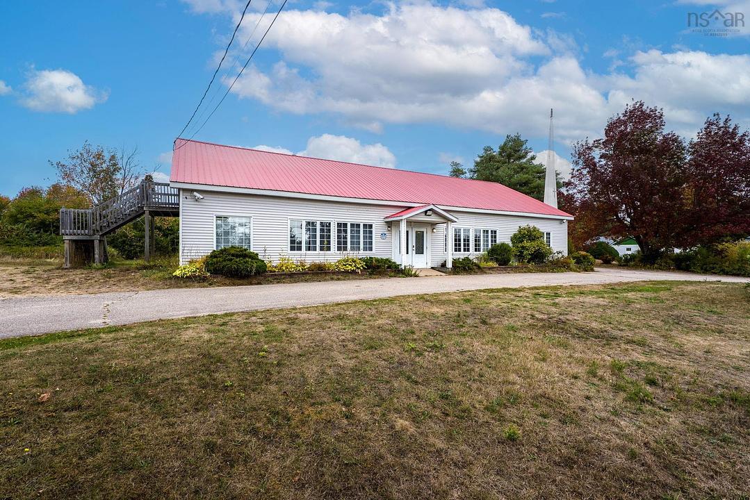 10443 Nova Scotia Trunk 1, Lawrencetown, NS