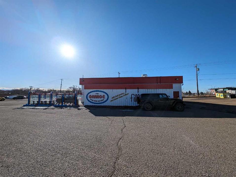710 Gershaw Drive Southwest, Medicine Hat, AB