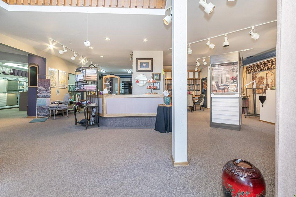 5001 51 Avenue, Wetaskiwin, AB