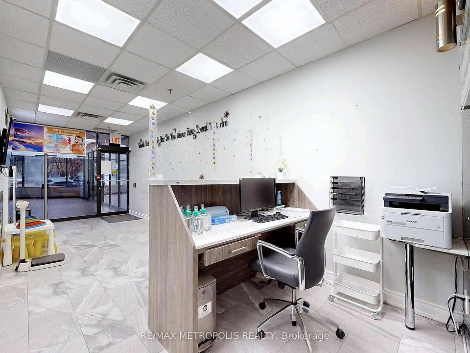 6 - 6981 Millcreek Dr, Mississauga, ON