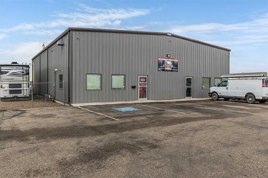 81 Brier Estates Way Northwest, Medicine Hat, AB