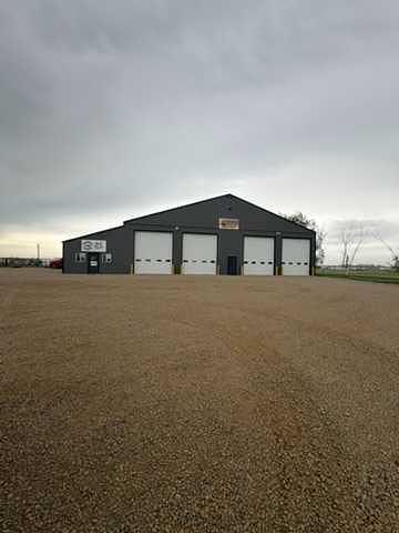 191057 RR150, Rural Newell, County of, AB
