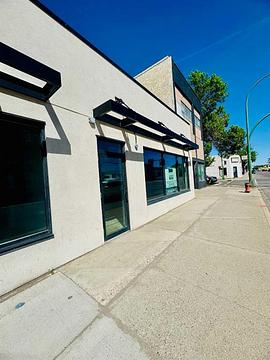 256 13 Street North, Lethbridge, AB
