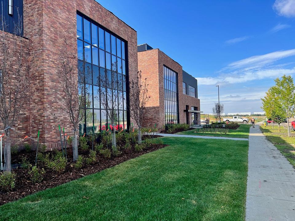 200/210 - 895 Pembina Road, Sherwood Park, AB