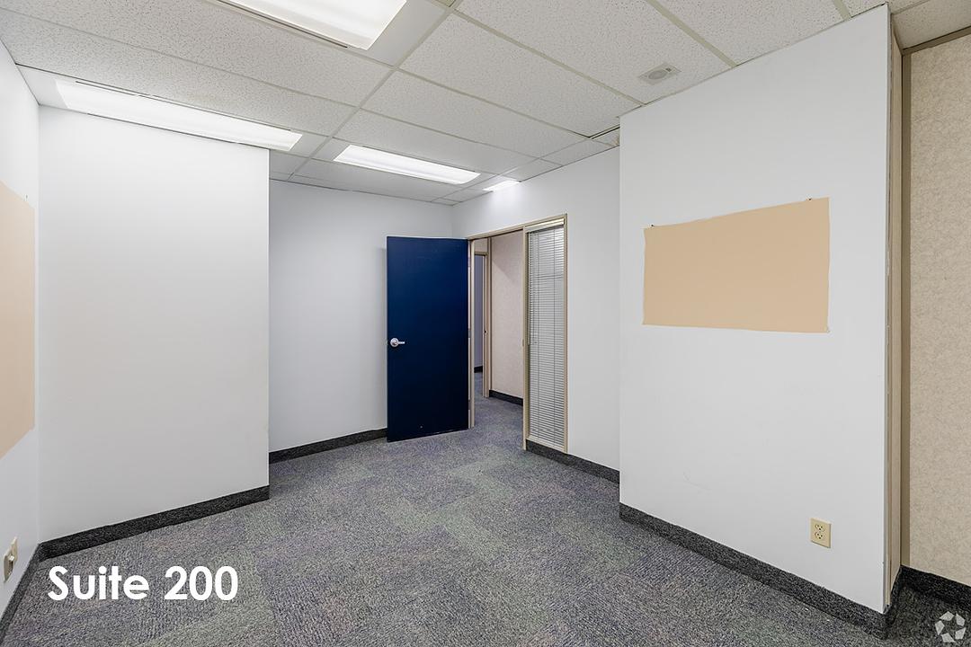 200 - 1 Nicholas Street, Ottawa, ON