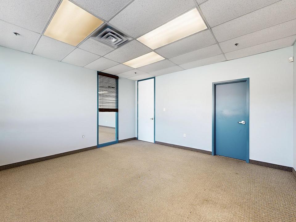 B - 1060 B Lorimar Drive, Mississauga, ON