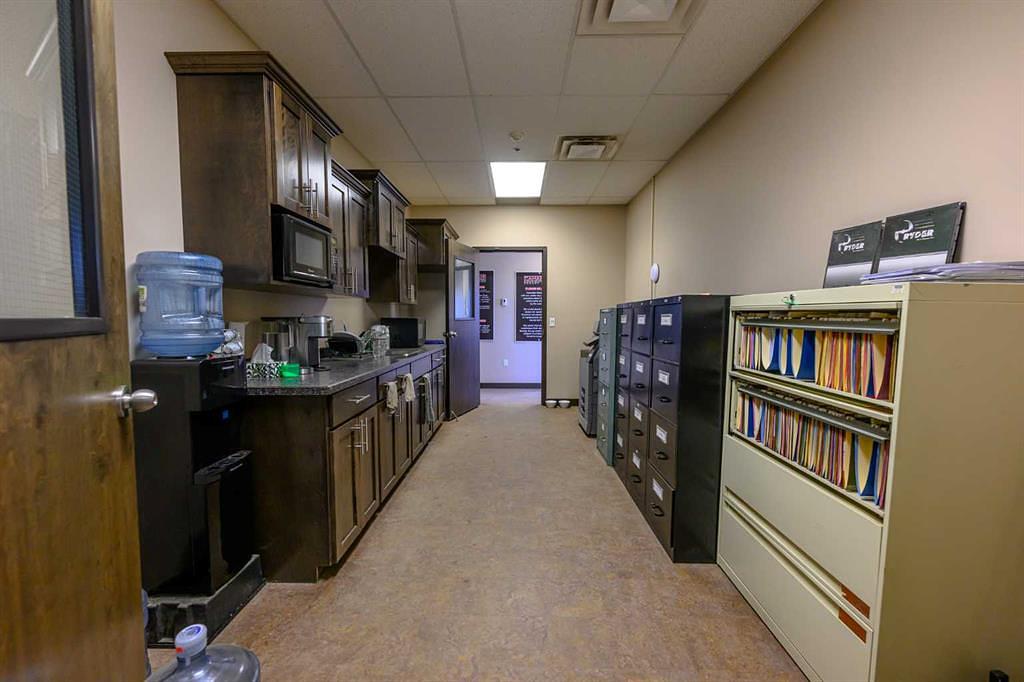 10709 79 Avenue, Clairmont, AB