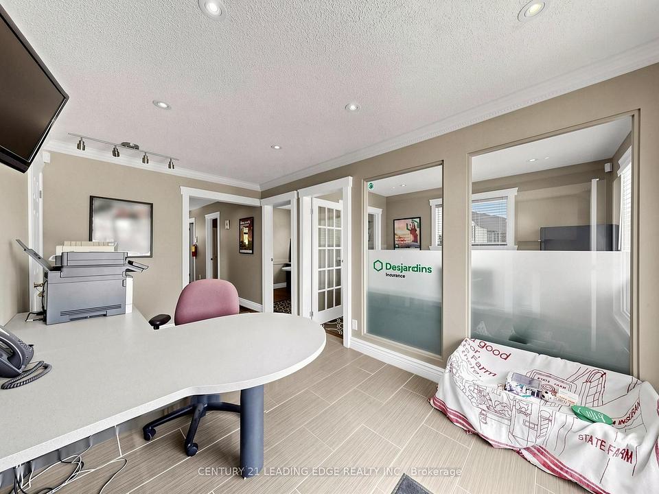 21 Metro Road South, Georgina, ON
