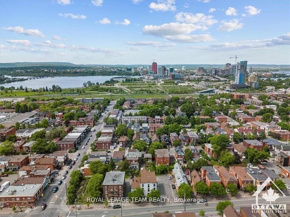 883 Somerset Street West, Ottawa, ON