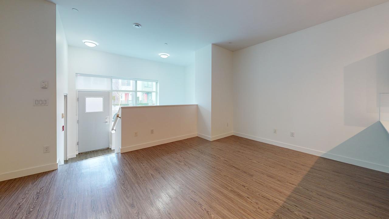 165 - 5738 175 Street, Surrey, BC