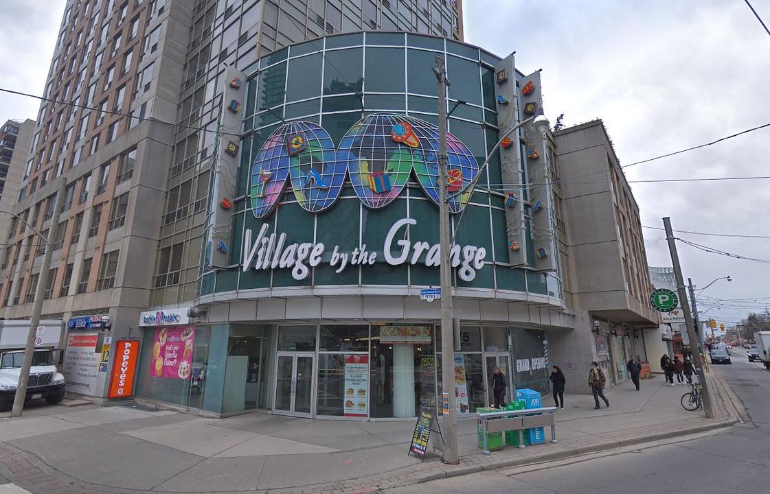 22 - 275 Dundas St W, Toronto, ON